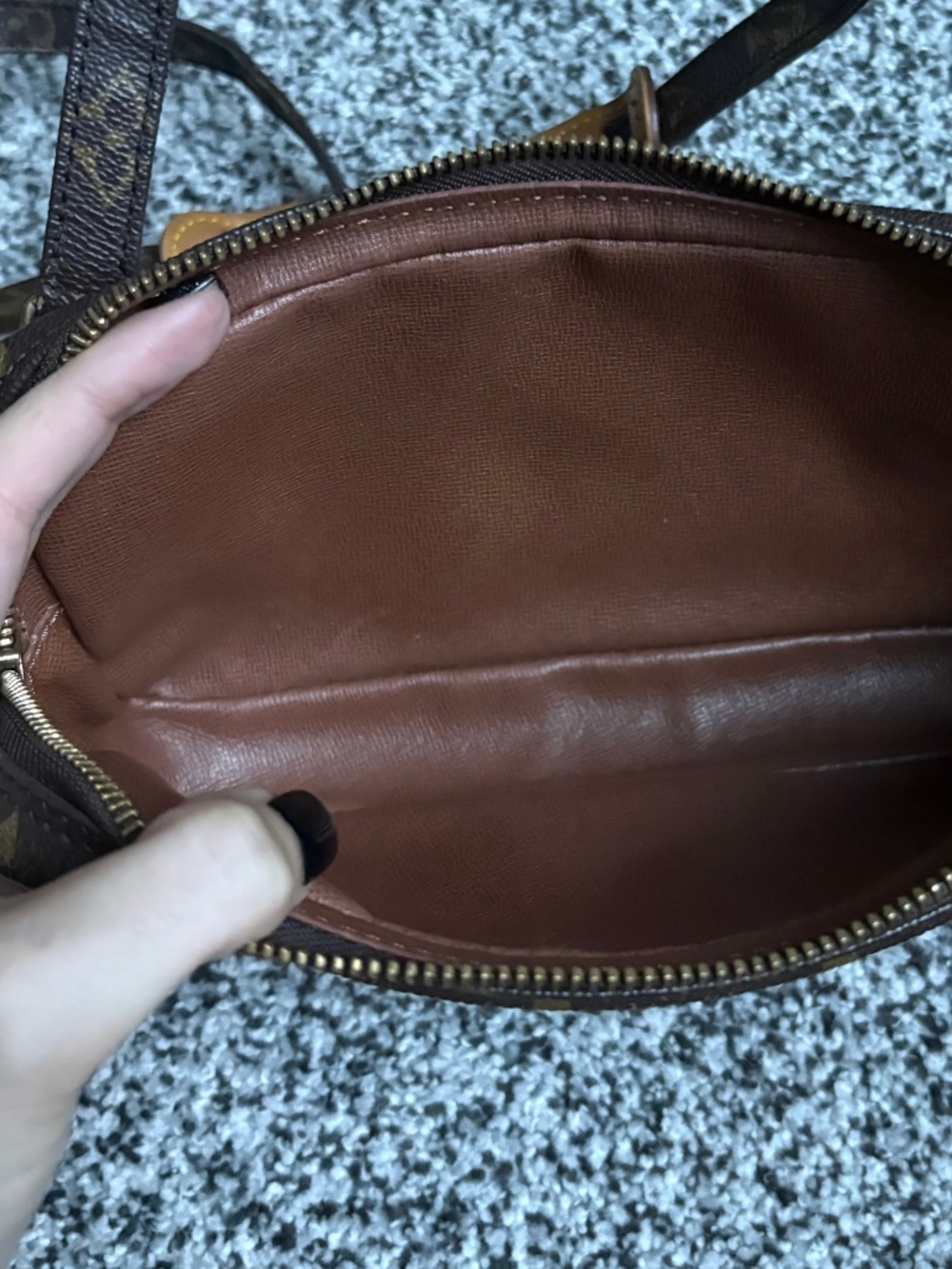 Authentic Louis Vuitton Marley Shoulder Bag - Picture 10 of 15